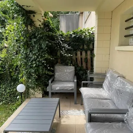 F2 Avec Jardin * תיה