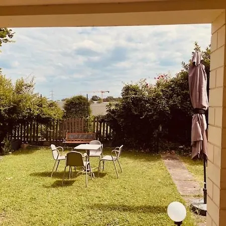 F2 Avec Jardin בית נופש